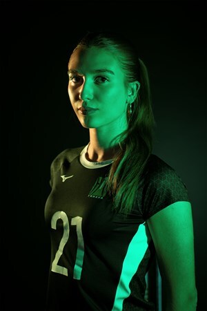 Nina Jakabová