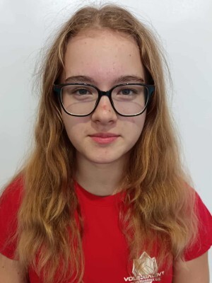 Dóra Jakab