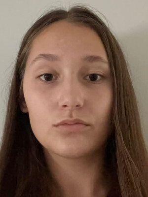 Nela Majzúnová