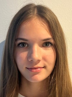 Júlia Bogdáliková